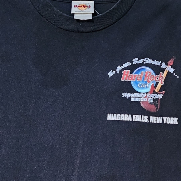 Hard Rock Cafe Women's Tee Size Small - Picture 3 of 4